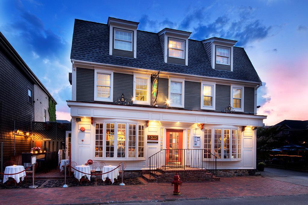 Bouchard Restaurant & Inn Newport Exteriér fotografie